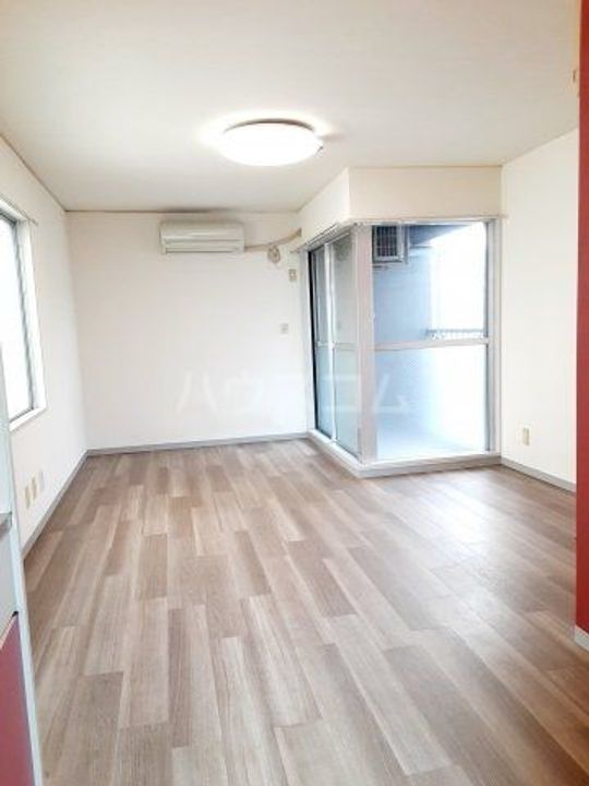 ソフィアフラットの居間