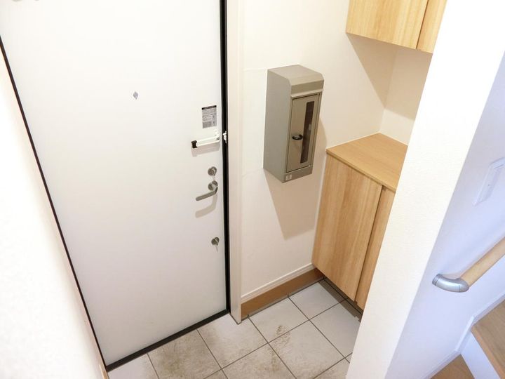 宮城県名取市飯野坂2(一戸建)の賃貸物件の玄関