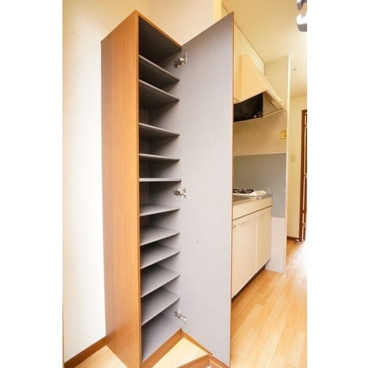 クレールまつばの玄関