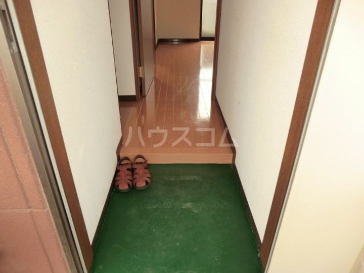 赤尾ハイツ井野の玄関
