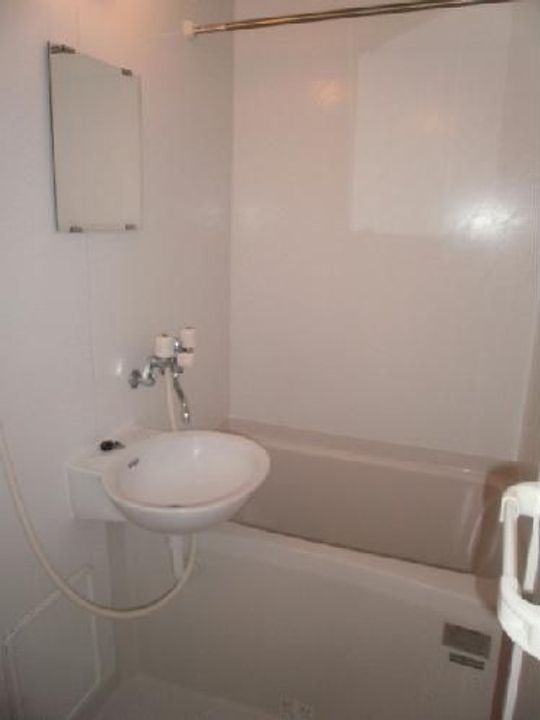 レオパレスフクの風呂