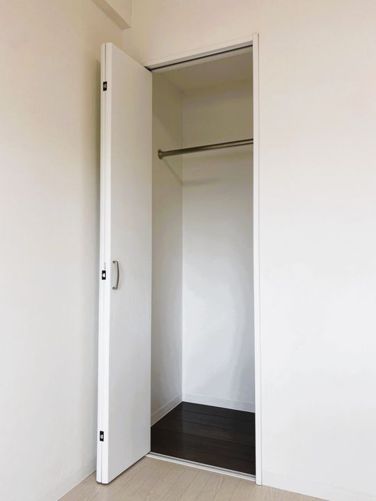 しおんビルの内装