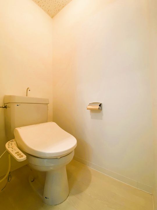 しおんビルの内装