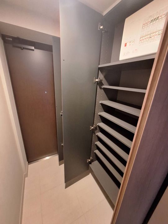 東京都世田谷区給田3(マンション)の賃貸物件の玄関