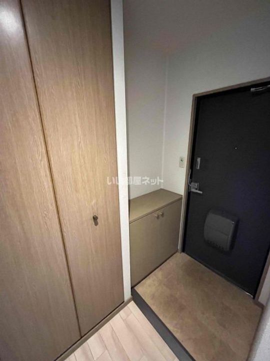 兵庫県三木市大村(アパート)の賃貸物件の玄関