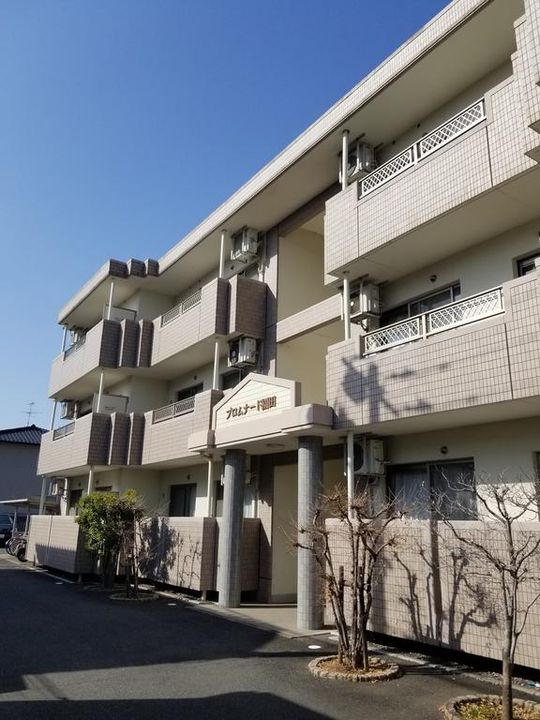 プロムナードの外観