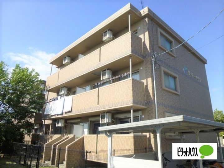 第一ササキの外観