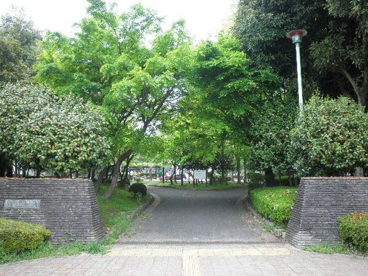 元今泉レジデンスの周辺