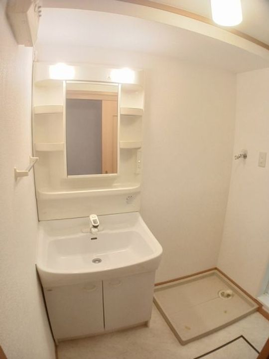 レフィナードAの内装