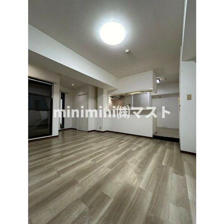 フェルザ住之江公園の居間