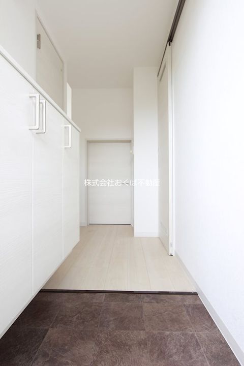 グランツ壺川の玄関