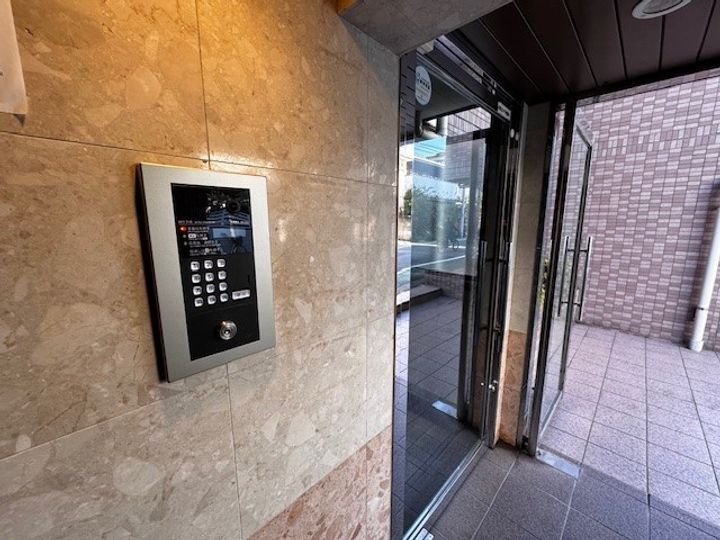 ルーブル三軒茶屋の地図