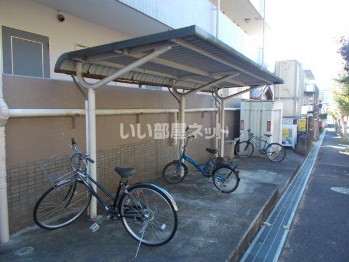 三重県名張市鴻之台4番町(マンション)の賃貸物件の地図