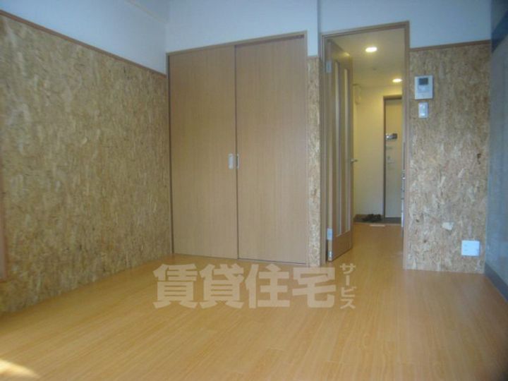 京都府京都市中京区壬生東大竹町(マンション)の賃貸物件の居間