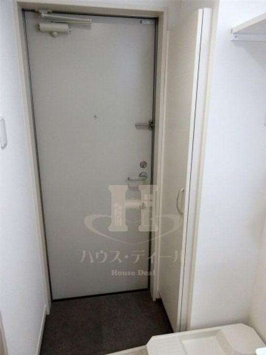 東京都北区志茂1(アパート)の賃貸物件の玄関