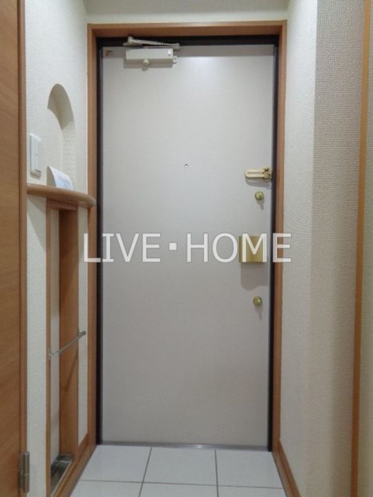 東京都杉並区西荻南2(マンション)の賃貸物件の玄関