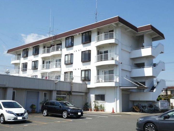 レジデンスマルクラの外観