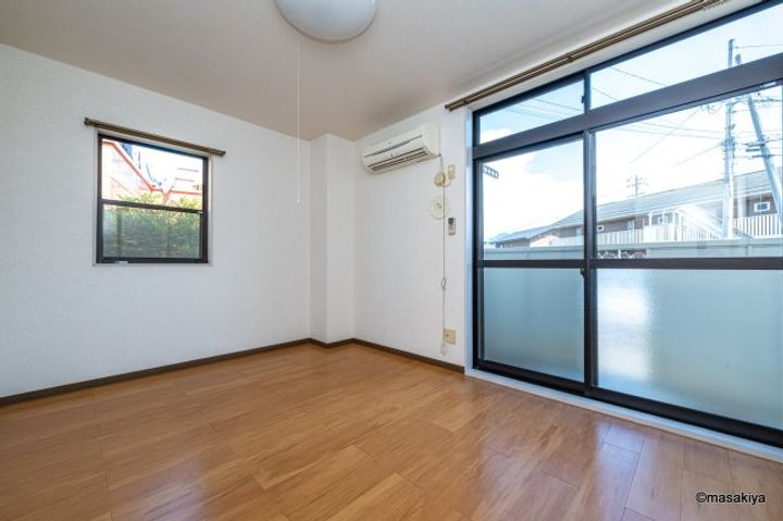 TM・ハイツの居間