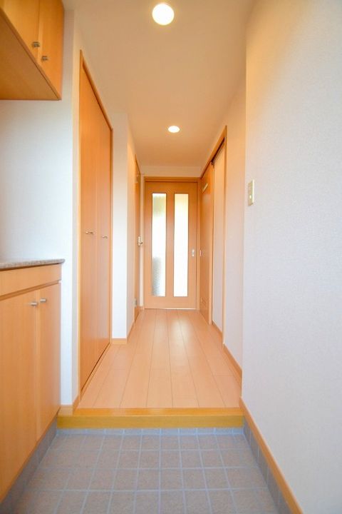 プラシードレジデンスの玄関