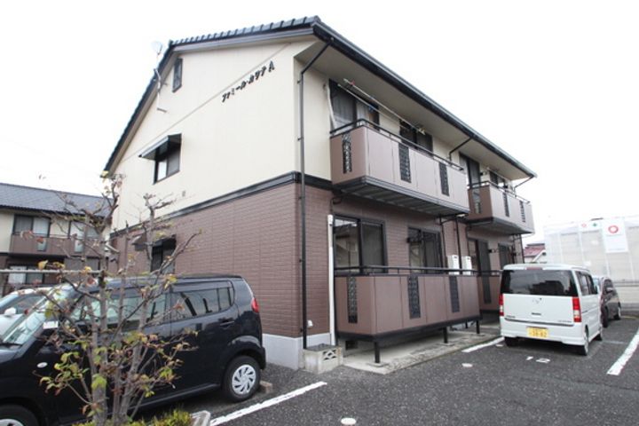 ファミールカワテA棟の外観