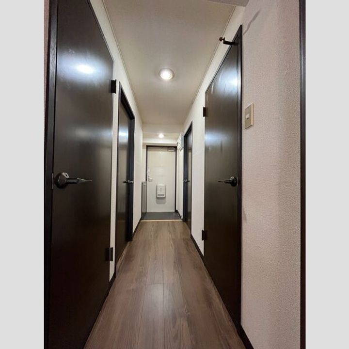 栃木県宇都宮市簗瀬4(マンション)の賃貸物件の玄関