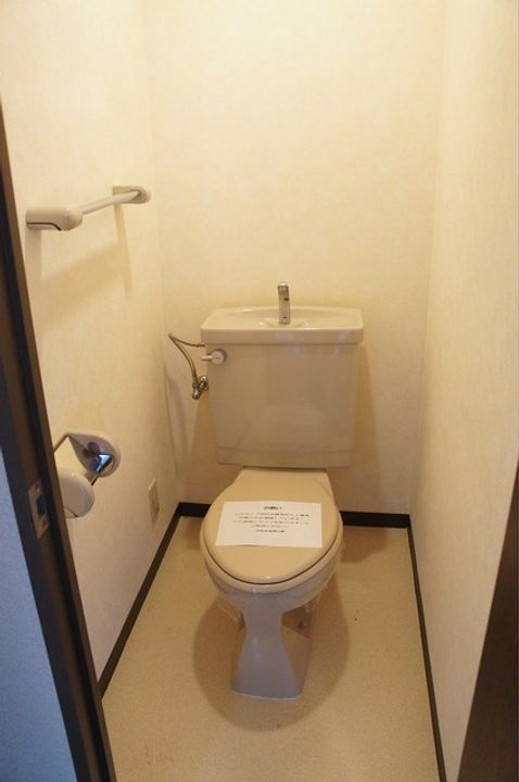 にゅーらいふ18の内装
