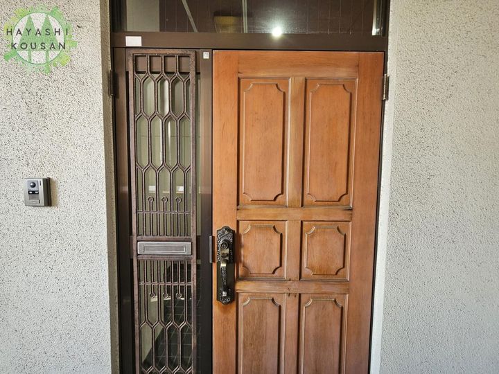 サザンブライト長浜IIの玄関