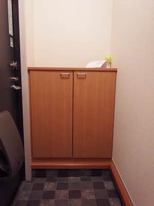 新潟県長岡市古正寺2(アパート)の賃貸物件の玄関