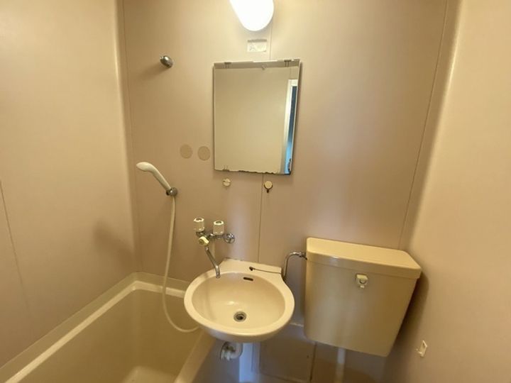 セイント安芸の内装