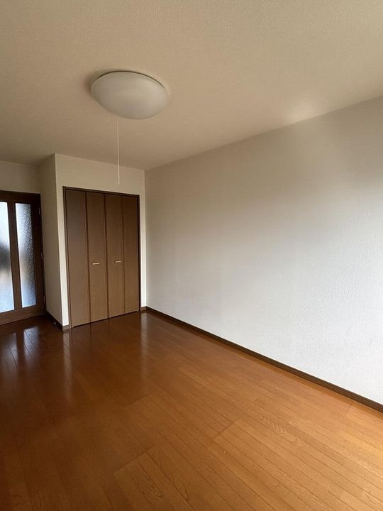大野アパートの居間