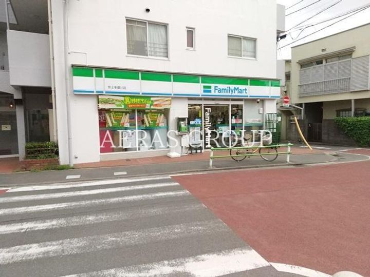 レオパレスプロテクシオンの周辺
