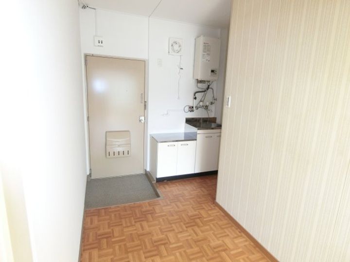 兵庫県西宮市甲子園七番町(マンション)の賃貸物件の居間