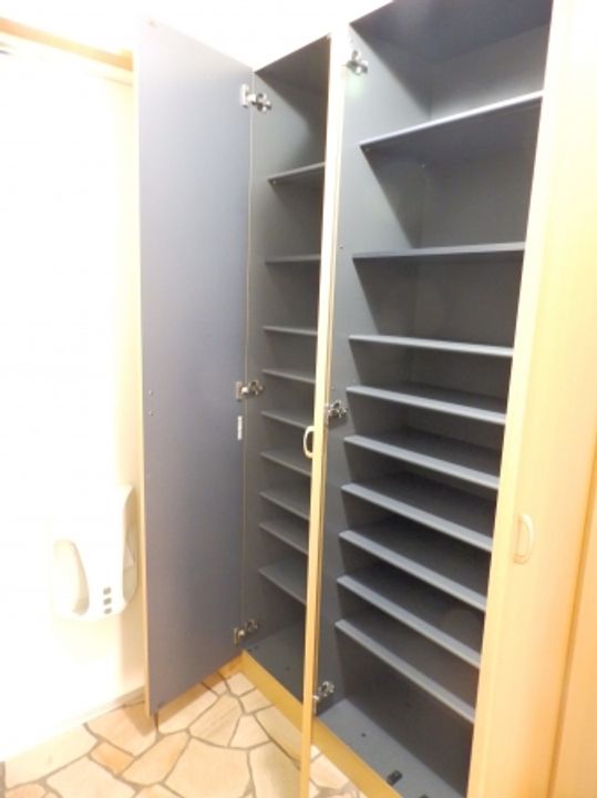 広島県福山市南蔵王町2(マンション)の賃貸物件の玄関