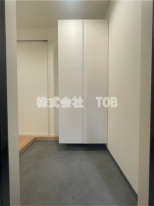 ヴィスタガーデン調布の玄関
