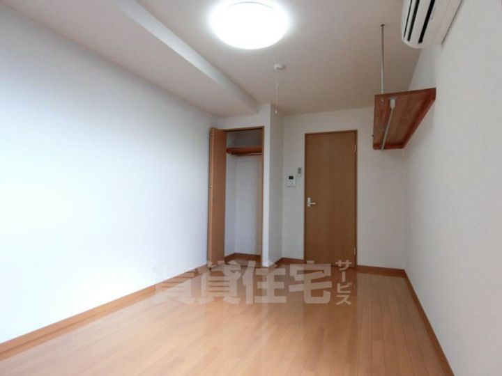 フラッティ西本願寺の居間