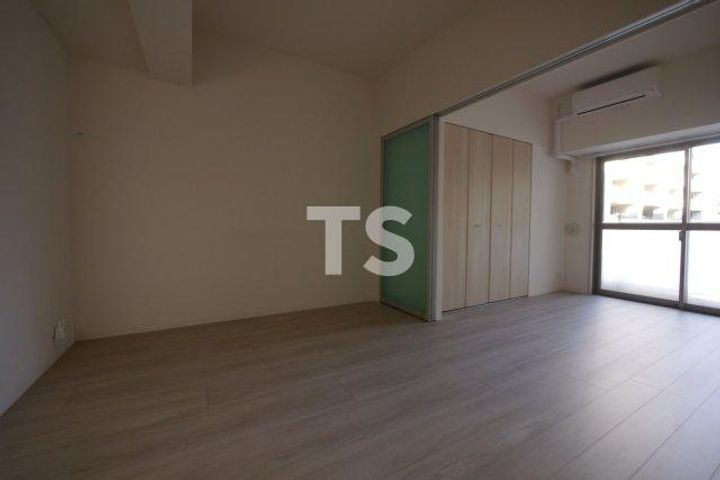 神奈川県海老名市中央3(マンション)の賃貸物件の居間