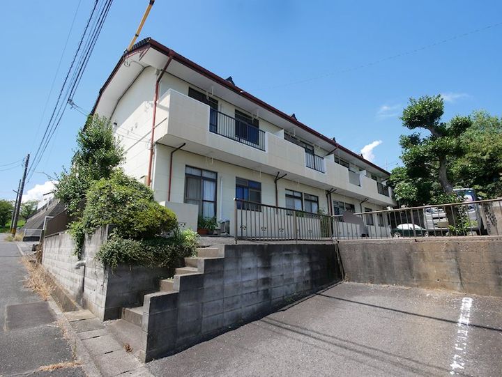 コーポヤマタの外観