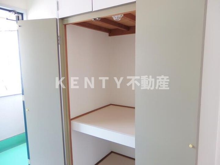 Liz大島上町の内装