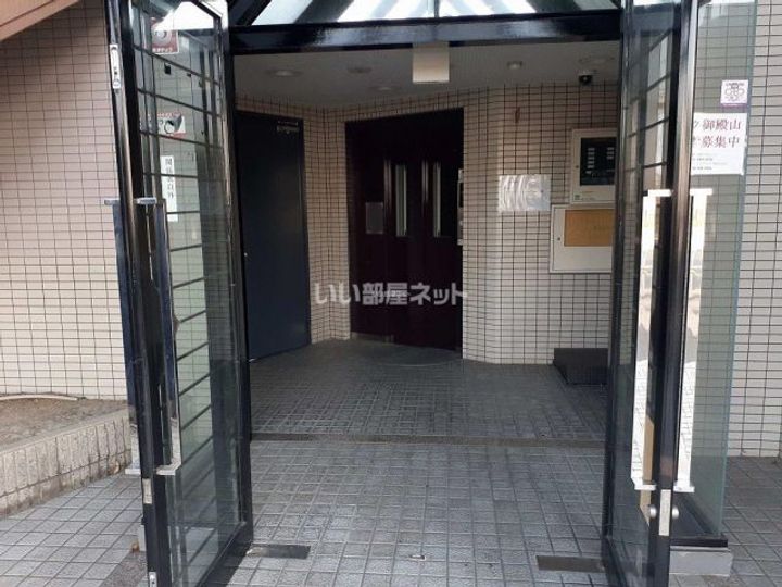 大阪府枚方市三栗1(マンション)の賃貸物件の地図