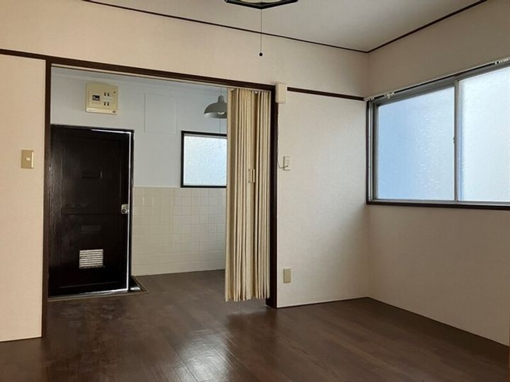 田中マンションの居間