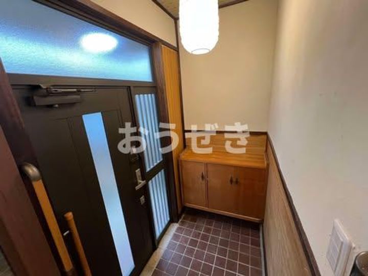 神奈川県横浜市南区六ツ川3(一戸建)の賃貸物件の玄関