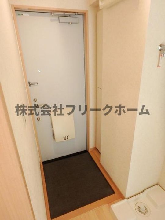 東京都武蔵野市境1(アパート)の賃貸物件の玄関