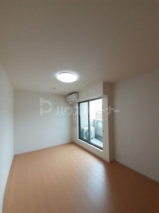 ラビット・イヤー・アイリスの居間