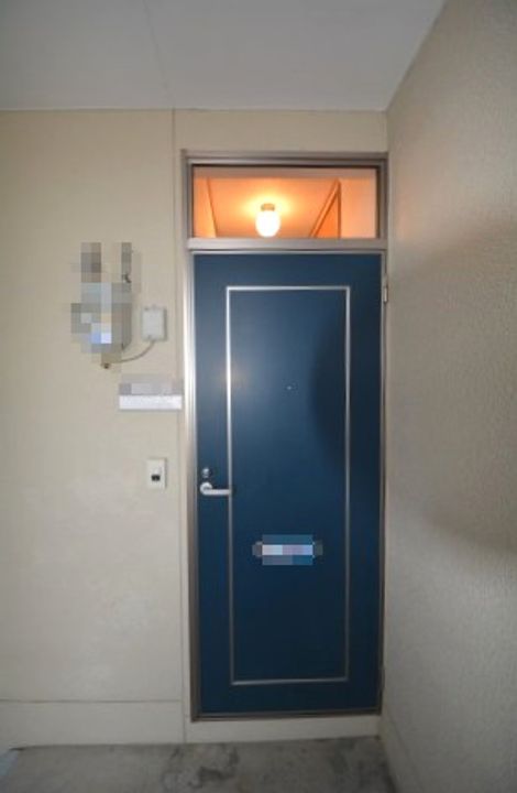 コーポラスパークタウンBの玄関