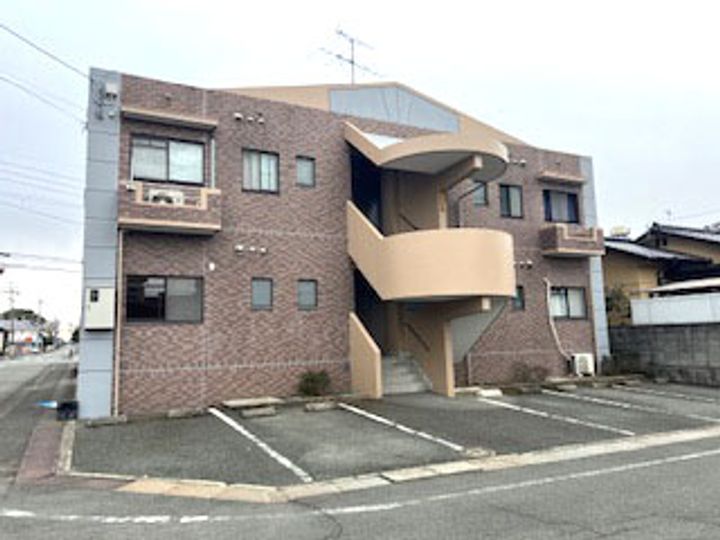 MTT楠の外観