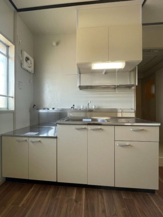 公社賃貸SMALIO 香里三井Bのキッチン