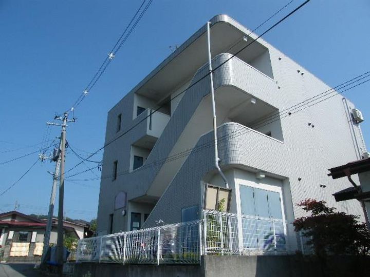 ラ・ボンヴィ97の外観