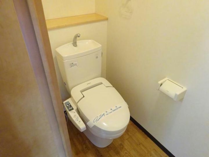 レジュイール東中通の内装