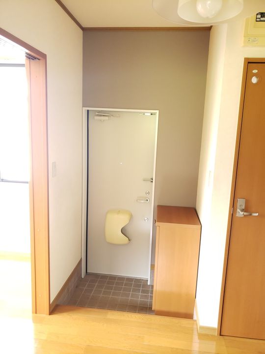 山口県下関市元町(アパート)の賃貸物件の玄関