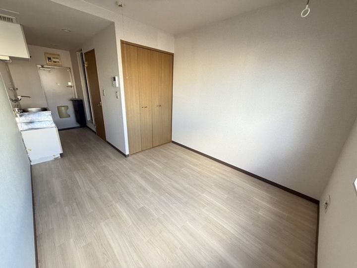 東京都日野市百草(アパート)の賃貸物件の居間